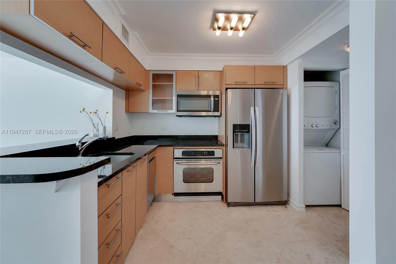 BRICKELL ON THE RIVER N T - Residential