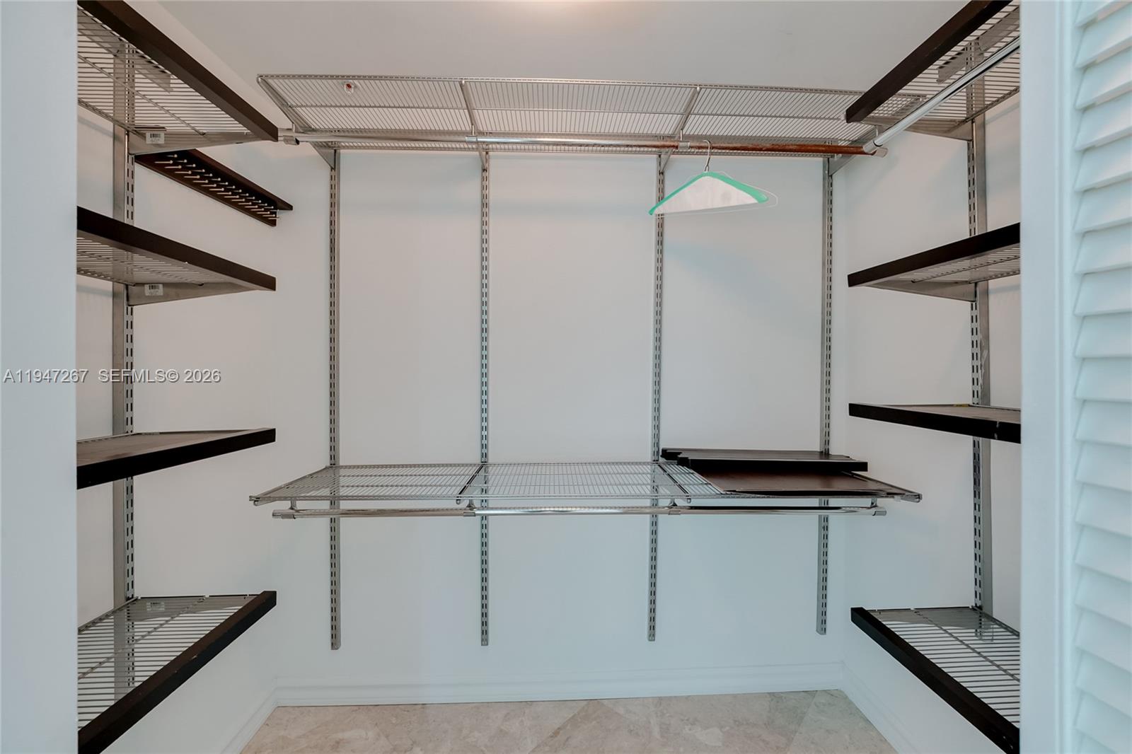 BRICKELL ON THE RIVER N T - Residential