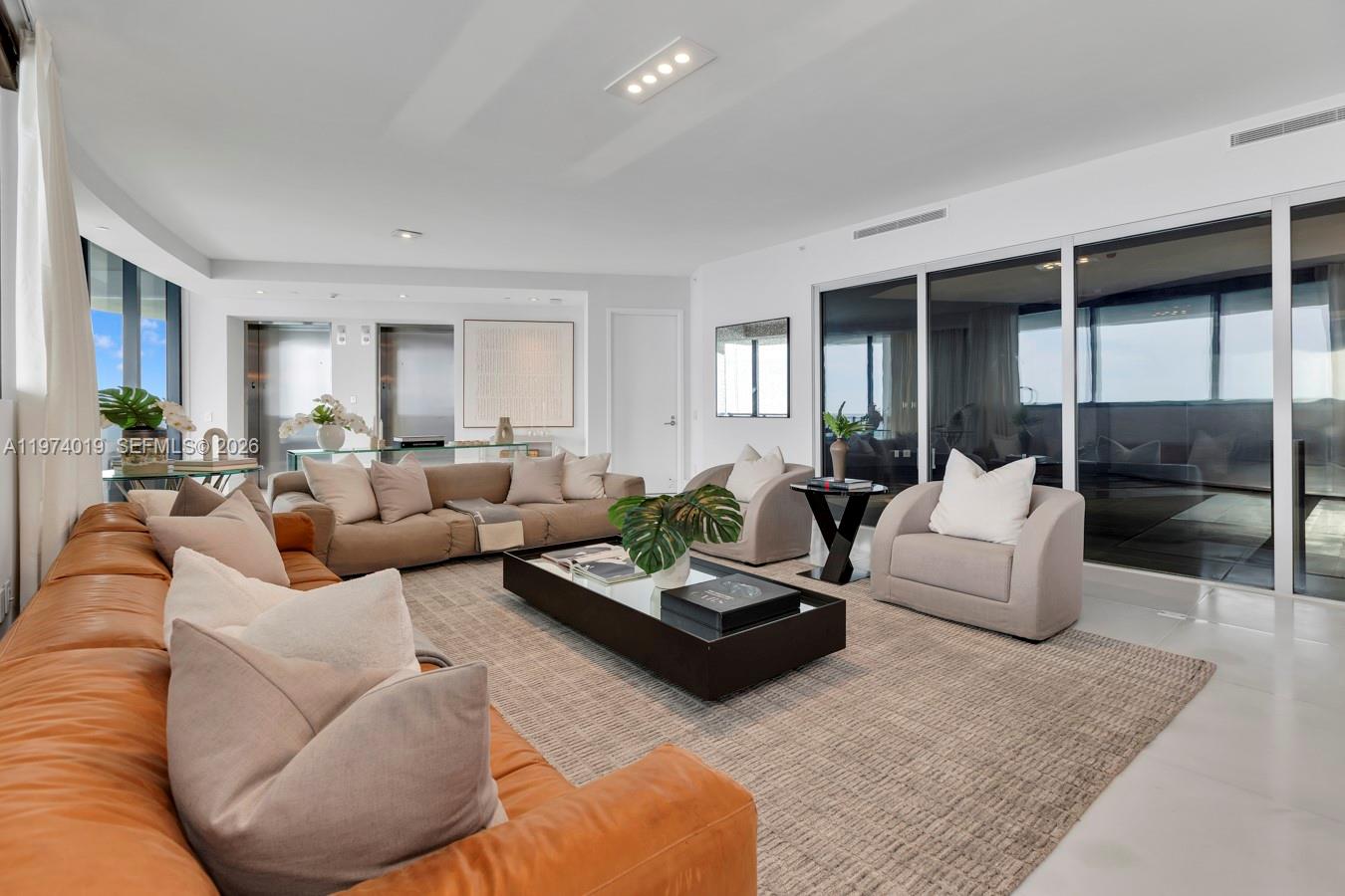 PORSCHE TOWER - Residential