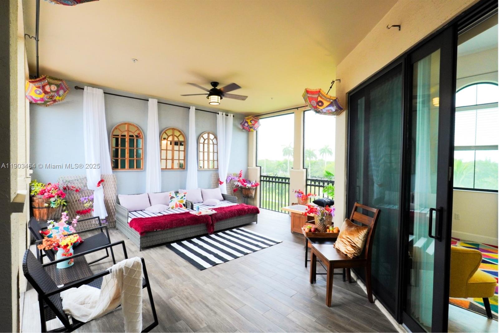 SAWGRASS LAKES - Residential