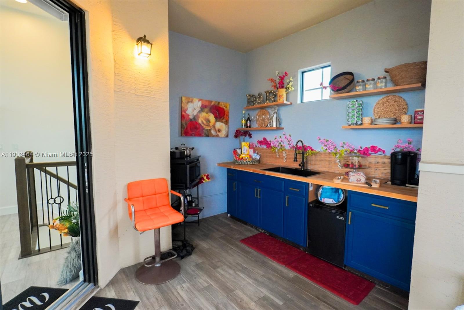 SAWGRASS LAKES - Residential