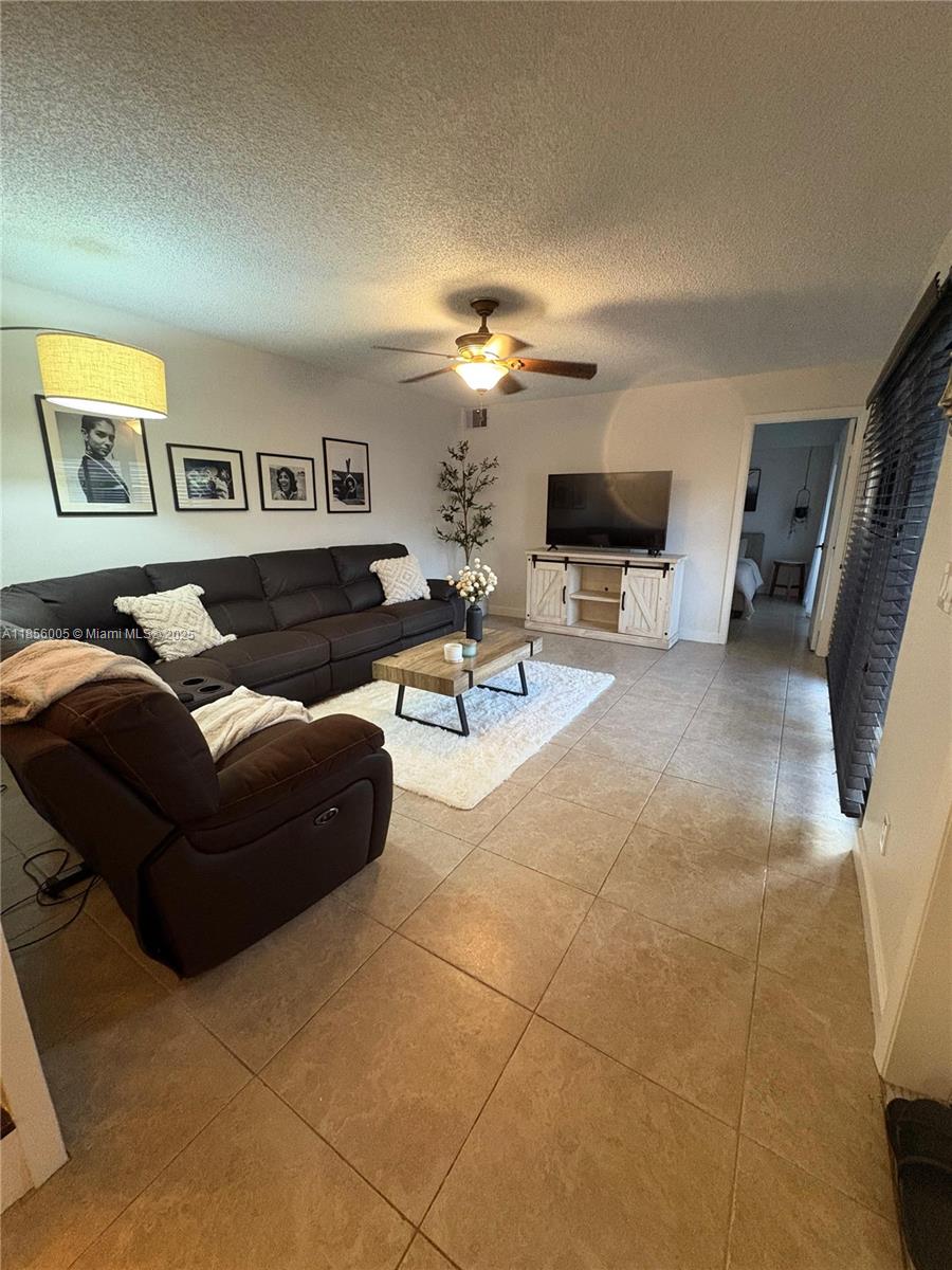12006 SW 9th Mnr