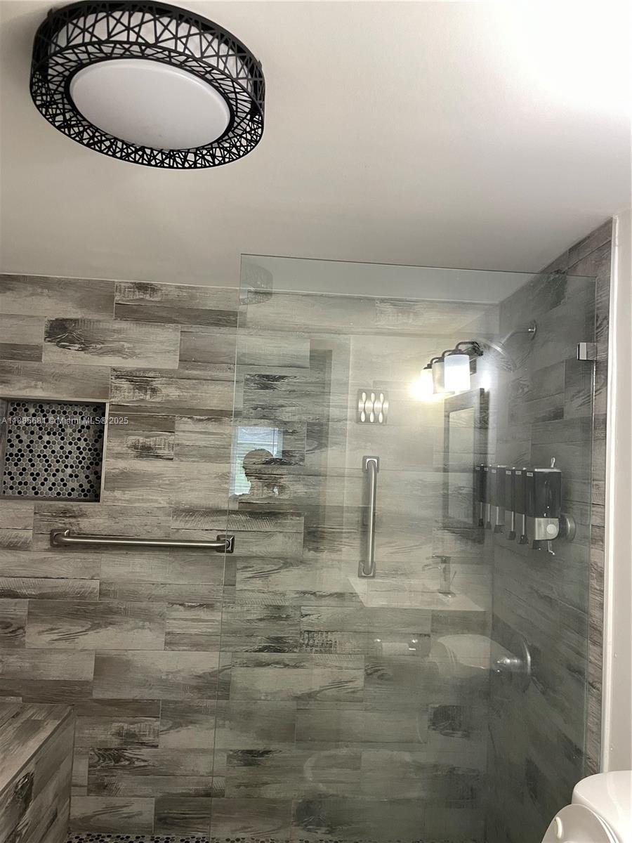 HOLLYWOOD BEACH HEIGHTS S - Residential Lease