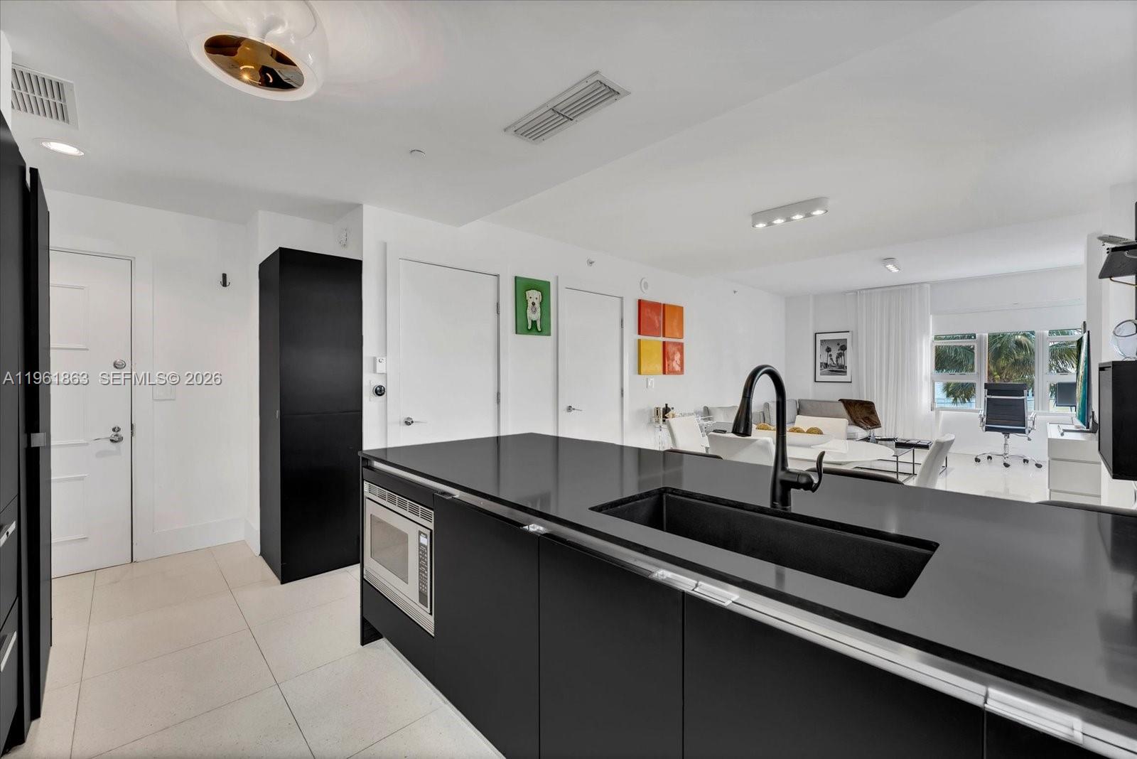 THE CARIBBEAN CONDO - Residential