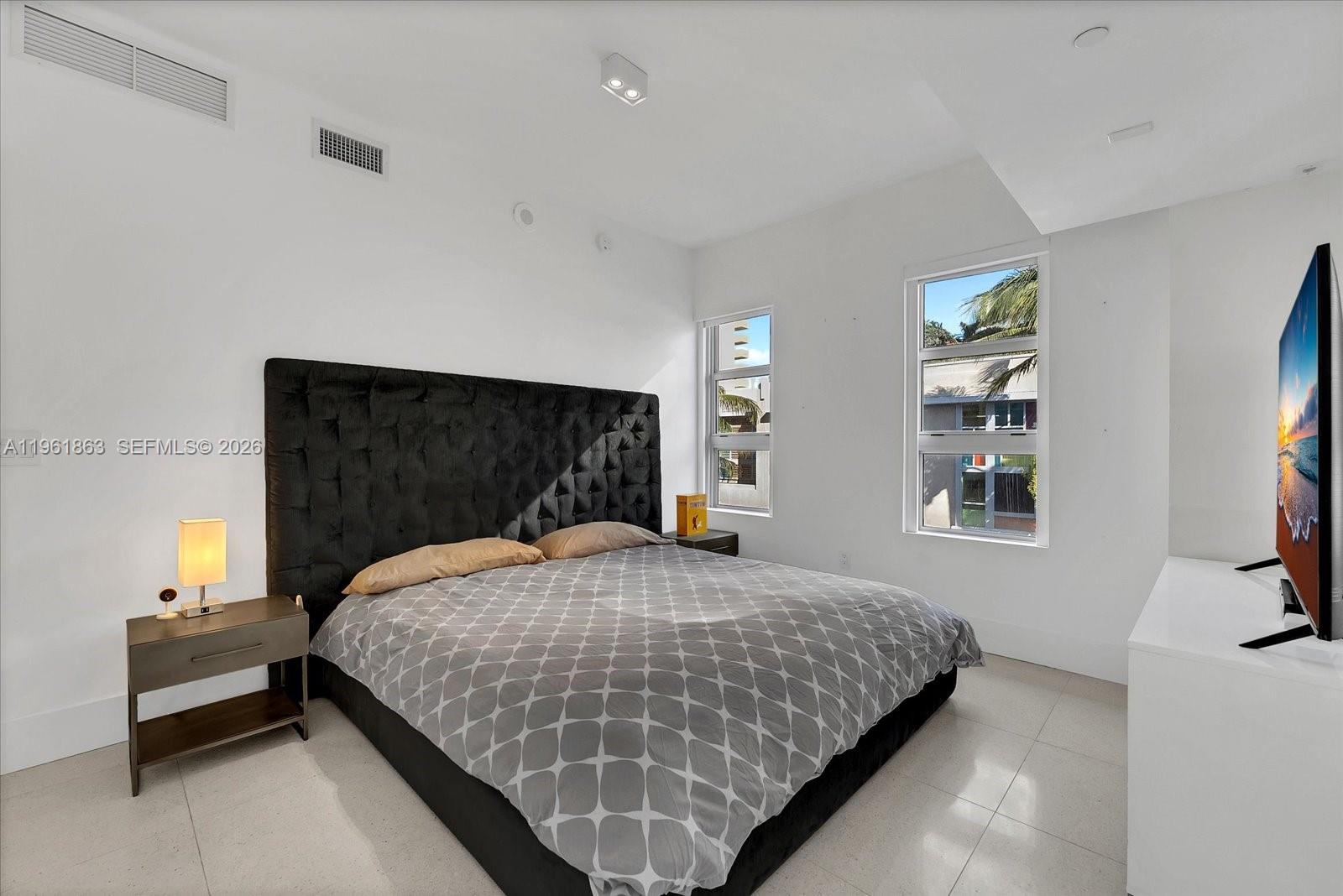 THE CARIBBEAN CONDO - Residential