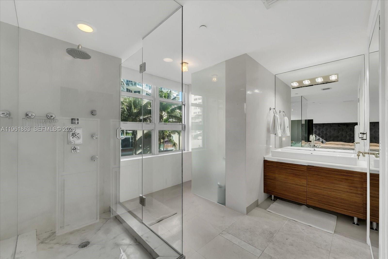 THE CARIBBEAN CONDO - Residential