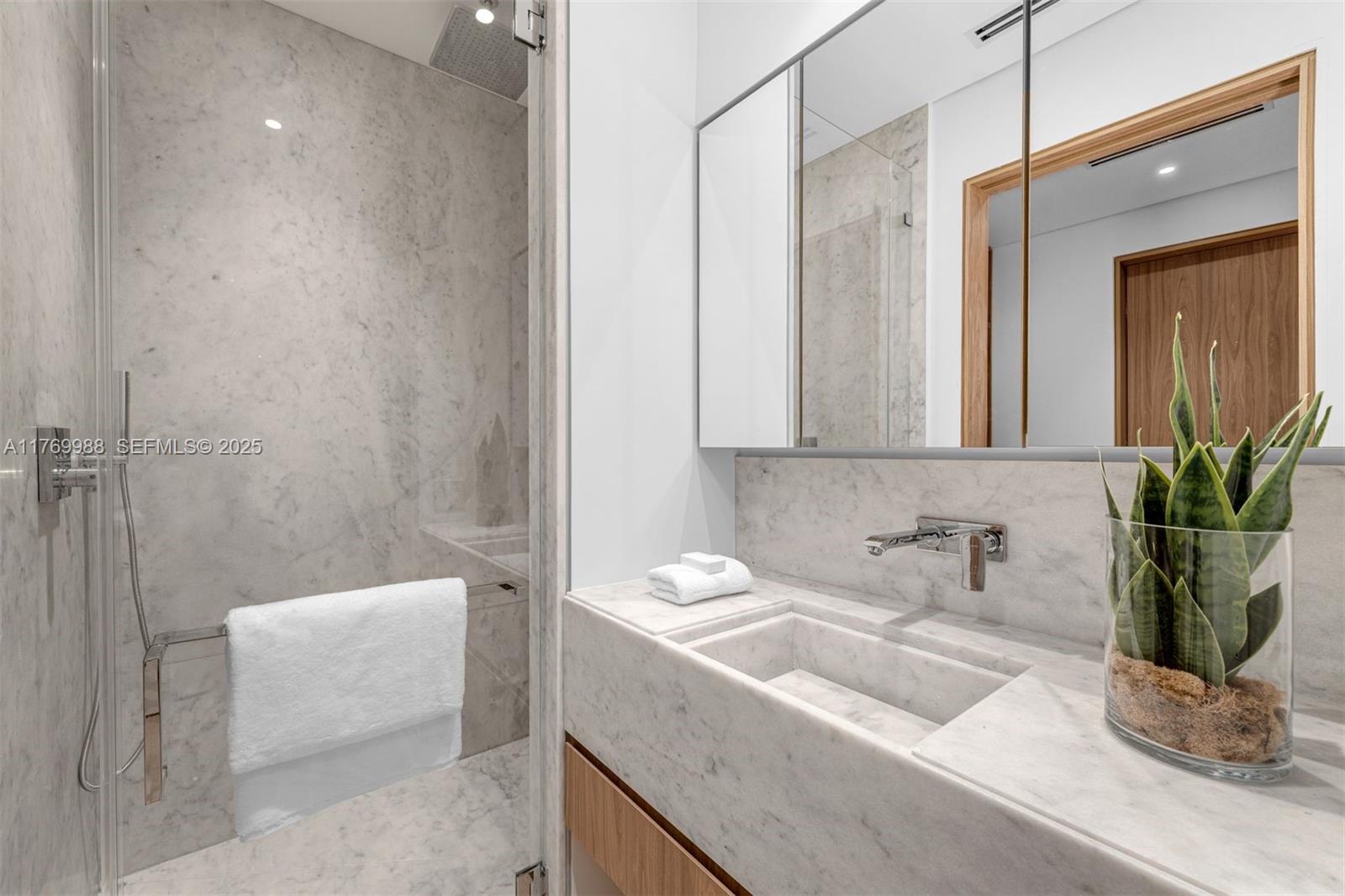 NATOMA MANORS RE SUB - Residential