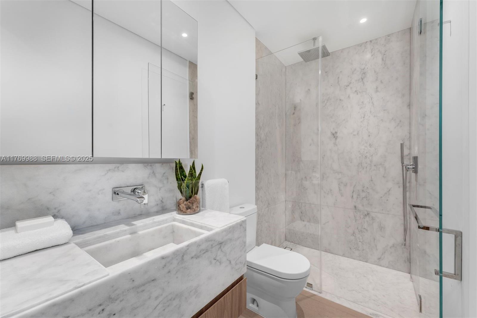 NATOMA MANORS RE SUB - Residential