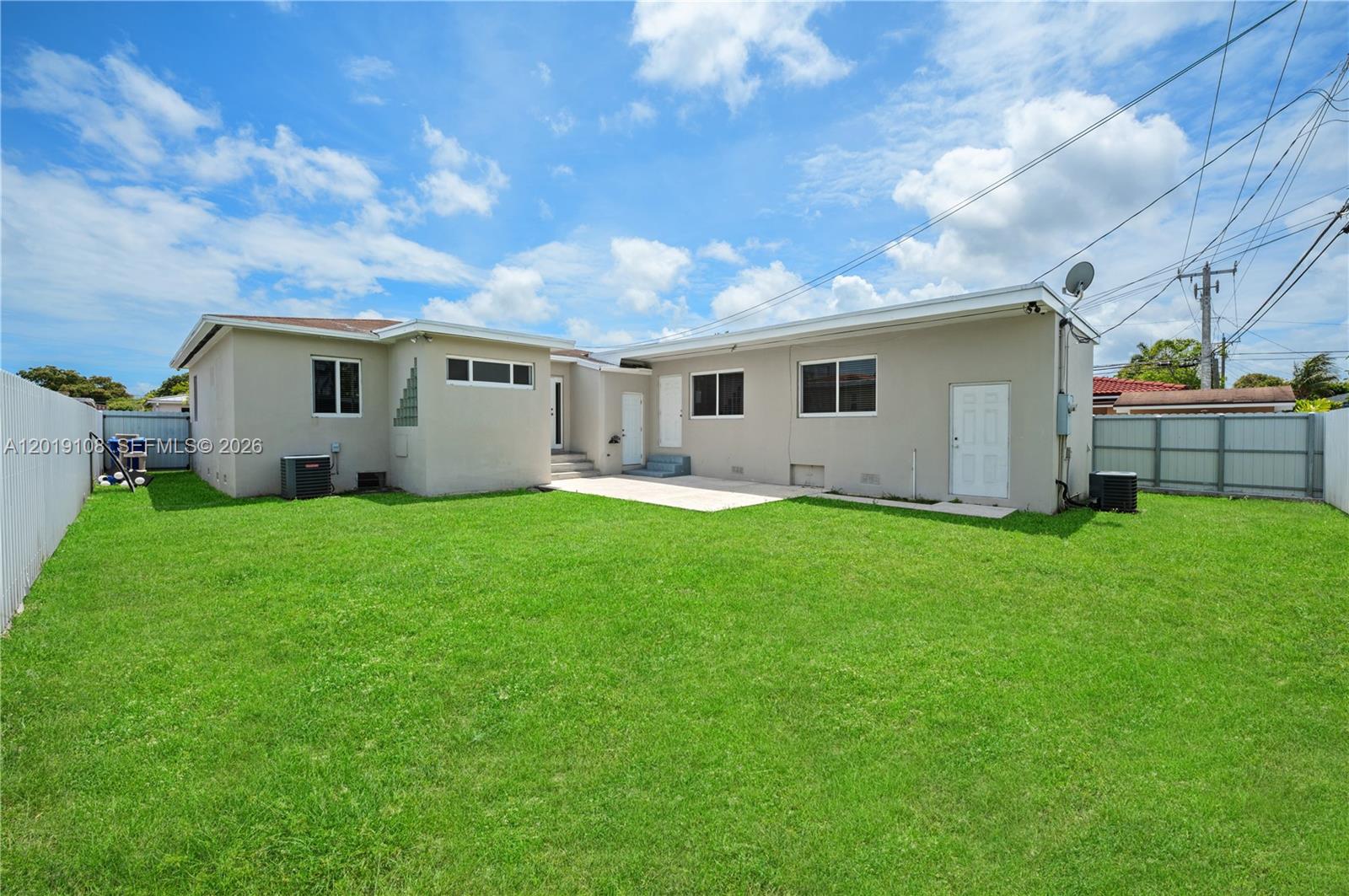 TRAIL GRANADA ADDN REV - Residential