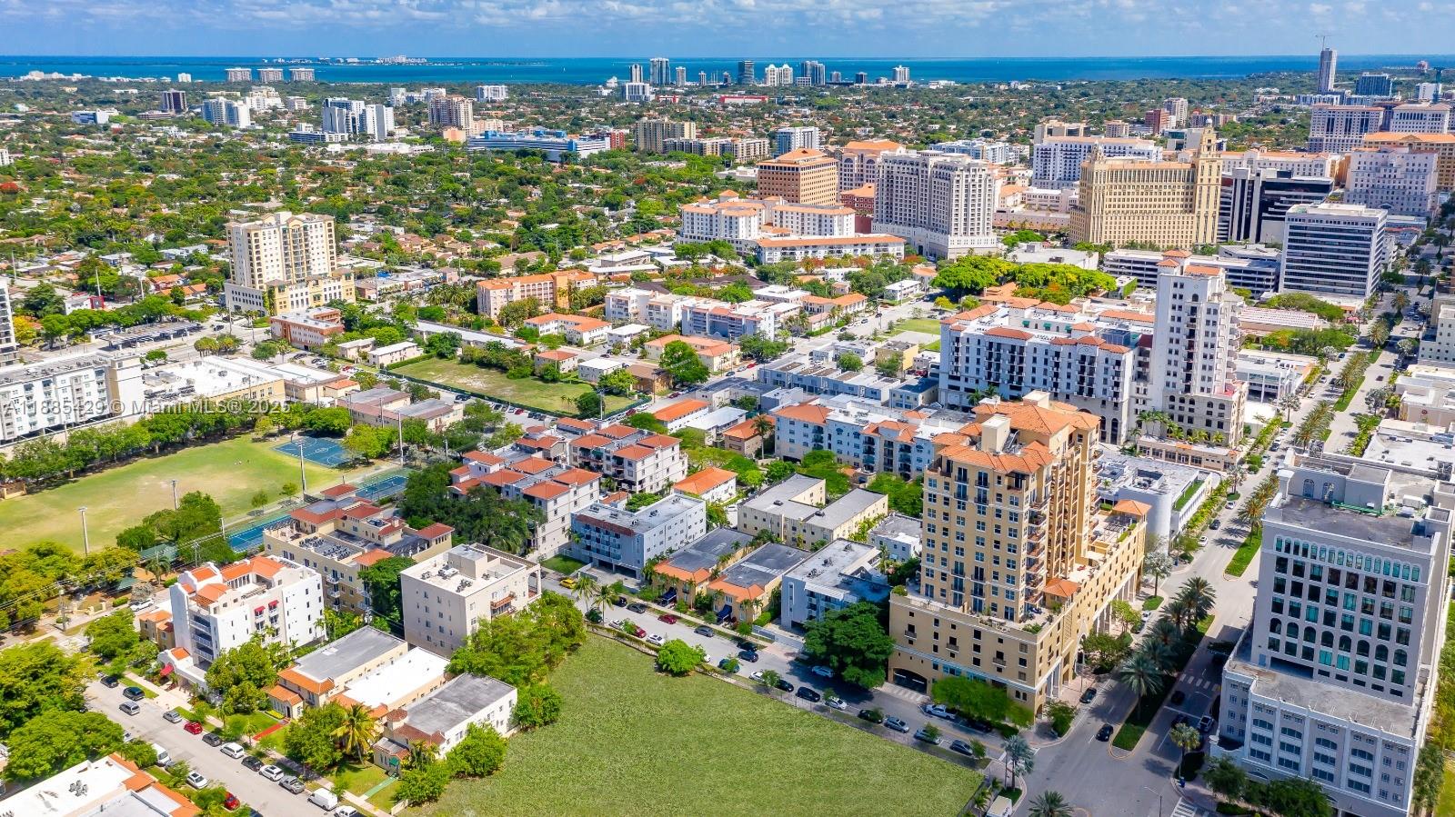 MENDOZA CONDO - Residential