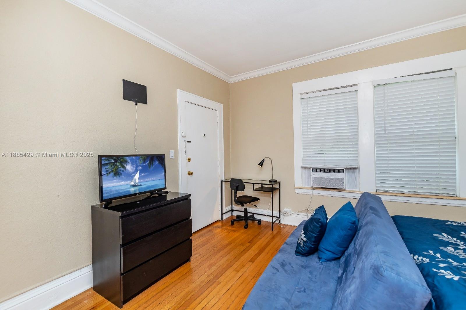 MENDOZA CONDO - Residential