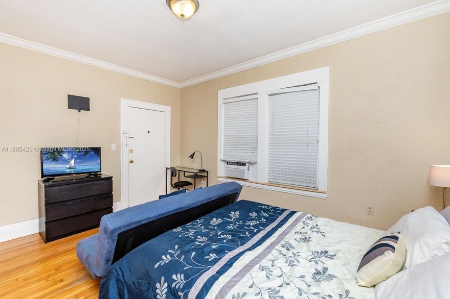 Welcome to your dream studio in one of South Florida’s most desirable cities coral Gables, 1 full bathroom, apartment in excellent conditions, there plenty parking in the street.  Excellent for Airbnb!!!! Location, location, location! Minutes from top-rated schools, shopping, dining, and entertainment call now this won't last!