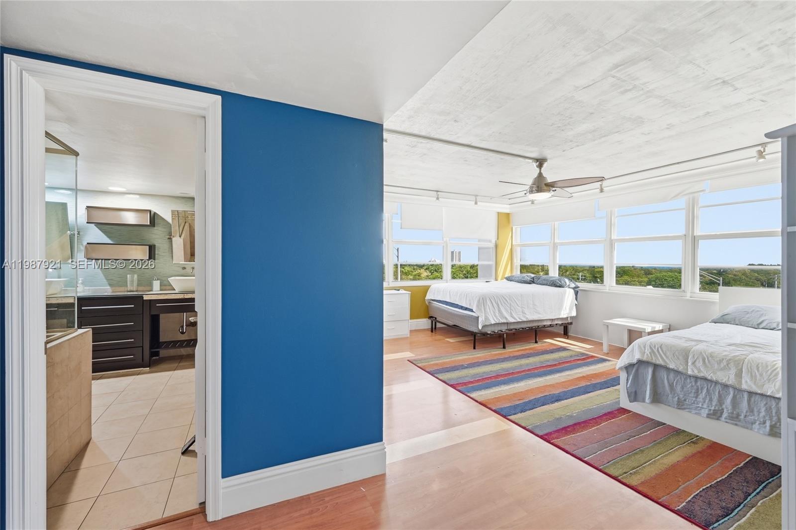 SUNRISE EAST CONDO - Residential