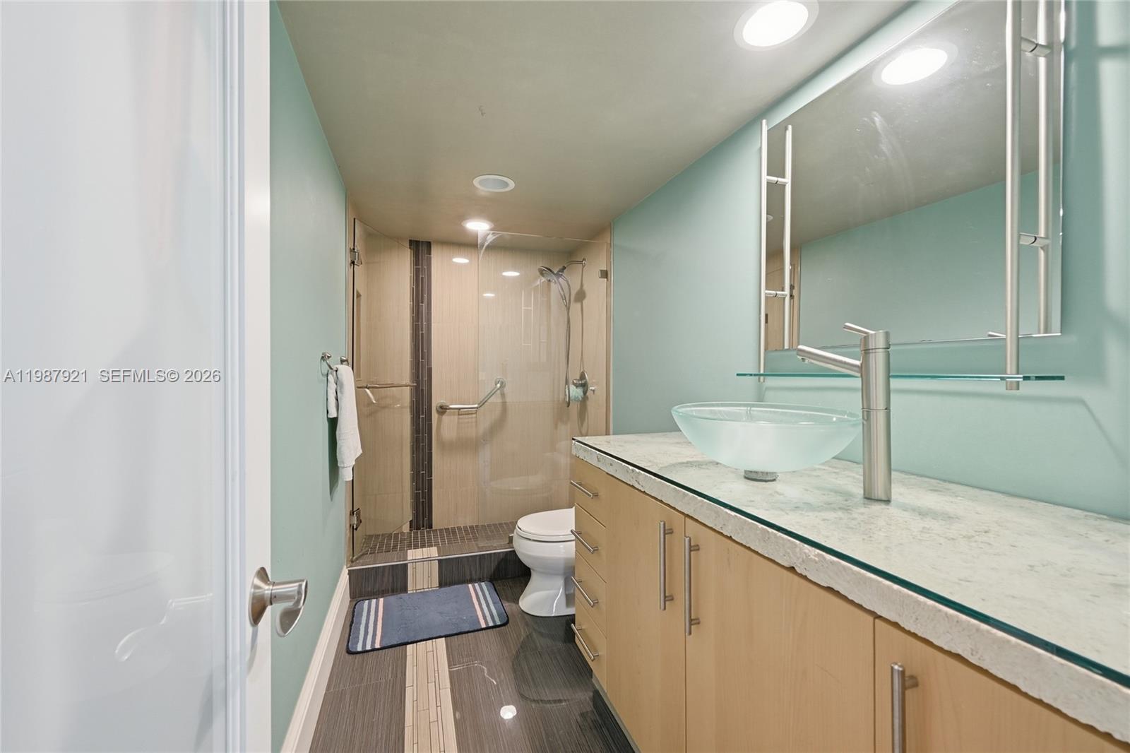 SUNRISE EAST CONDO - Residential