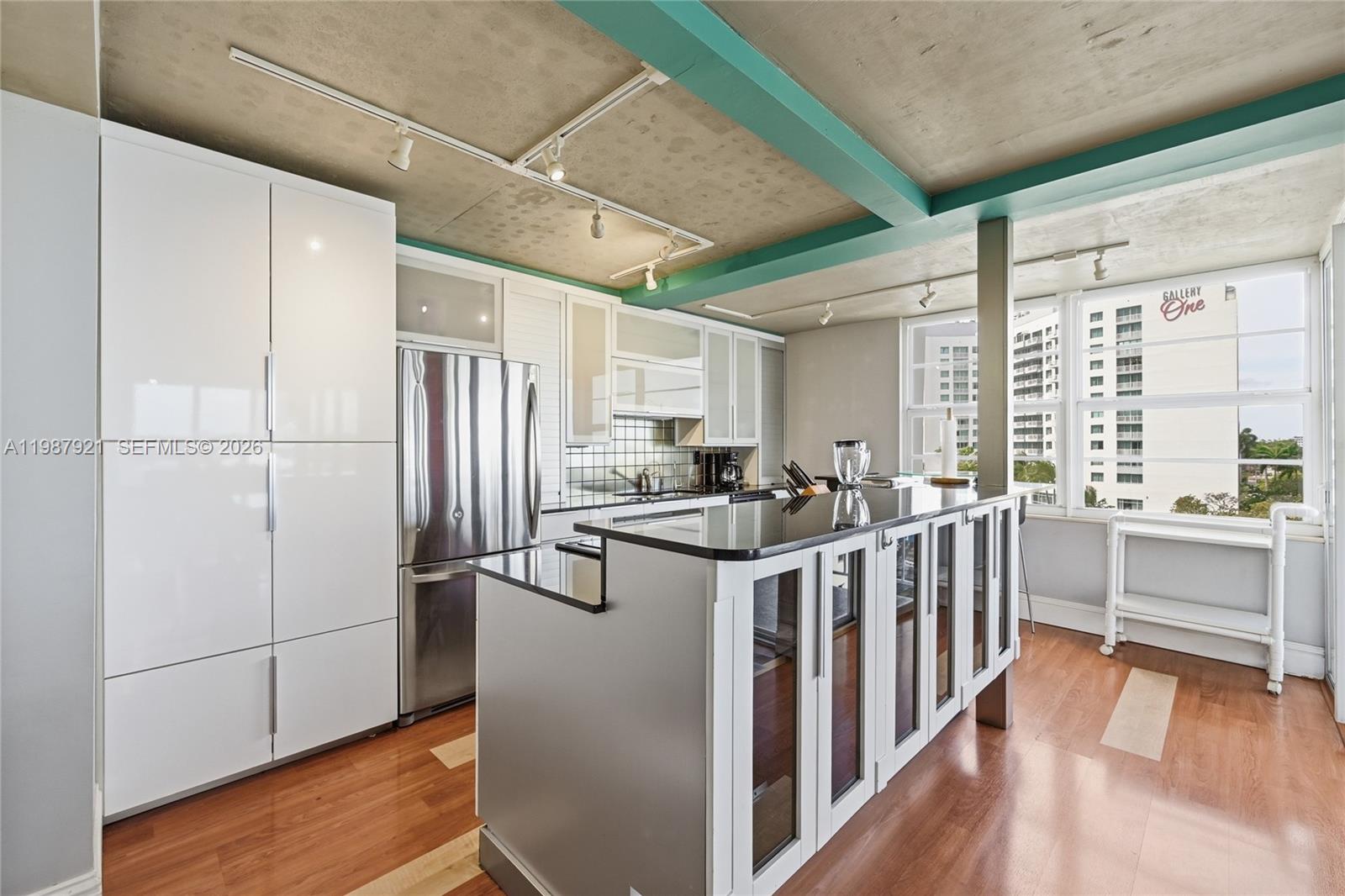 SUNRISE EAST CONDO - Residential