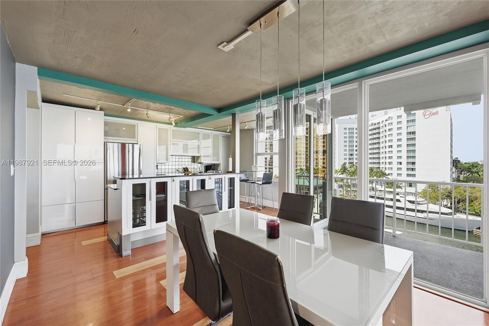 SUNRISE EAST CONDO - Residential