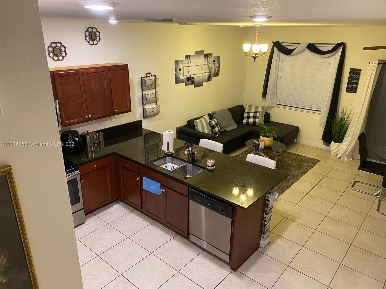 COCO PALM ESTATES - Residential