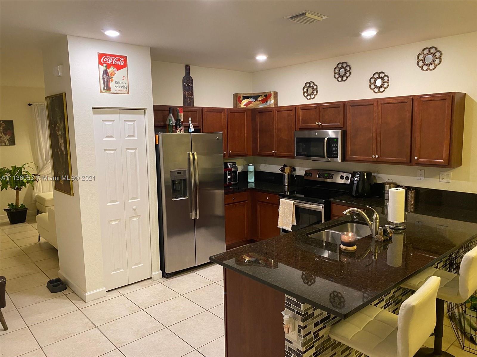 COCO PALM ESTATES - Residential