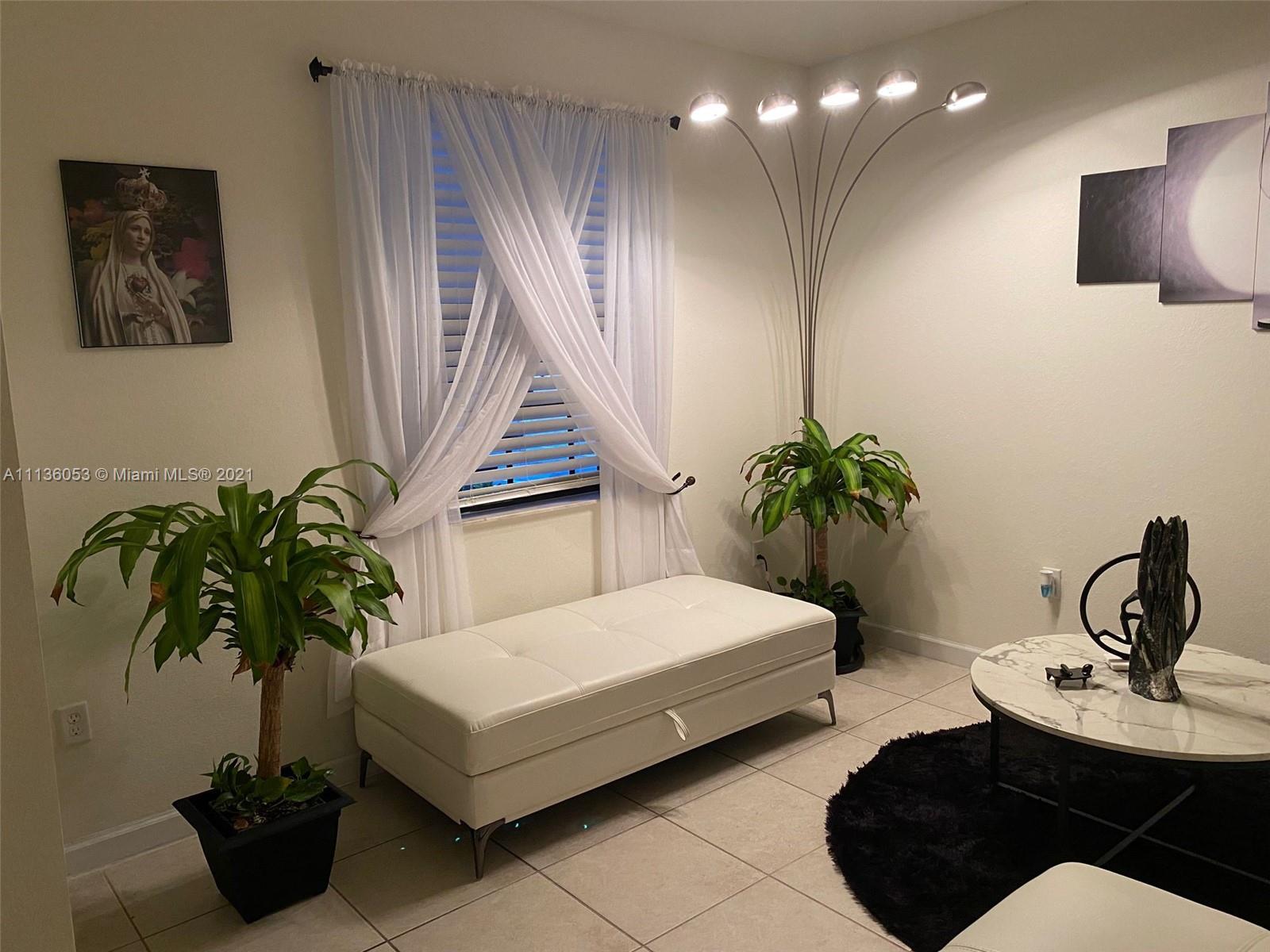 COCO PALM ESTATES - Residential