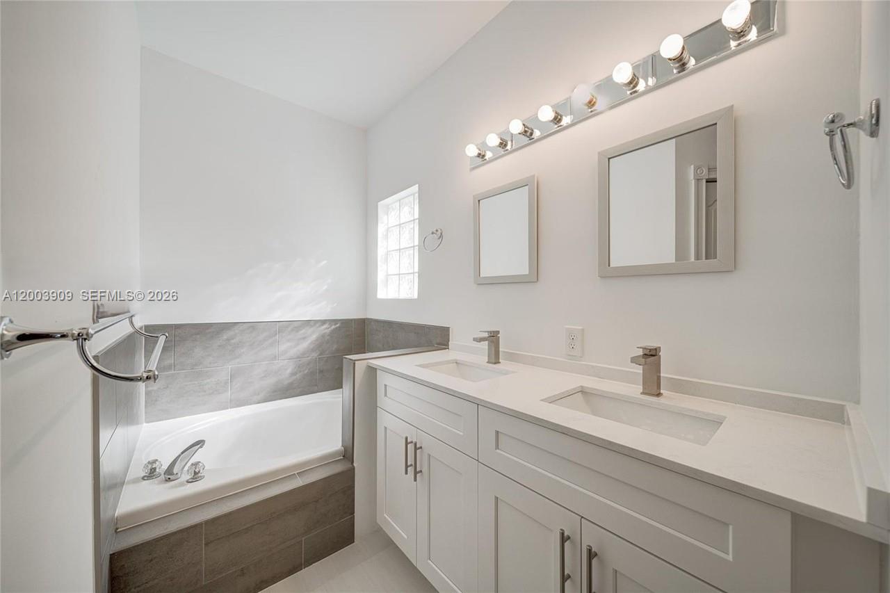 COSTA VERDE SEC 2 - Residential