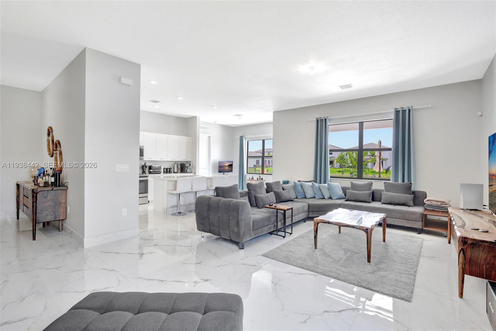 TUSCAN ISLES - Residential