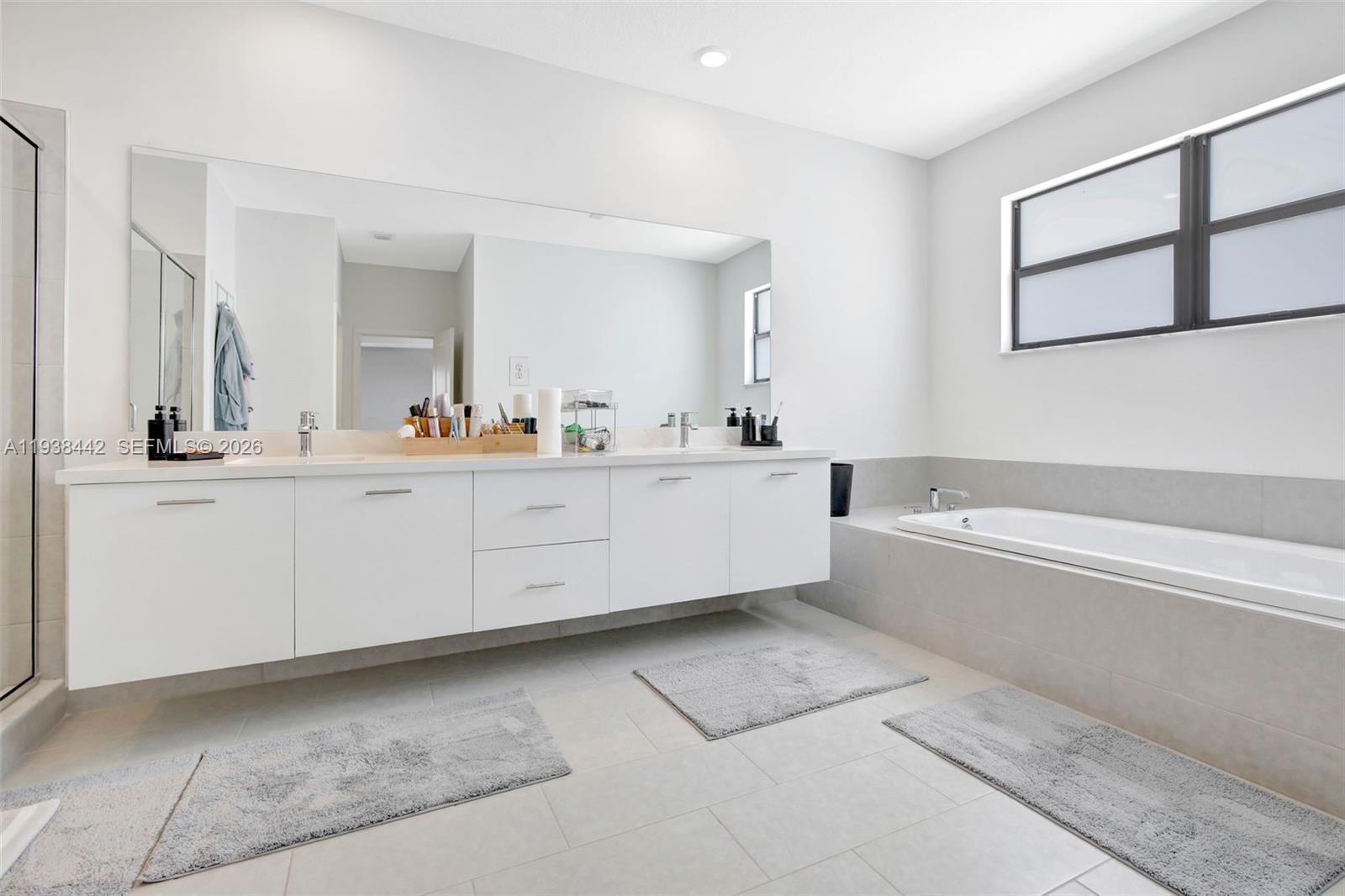 TUSCAN ISLES - Residential