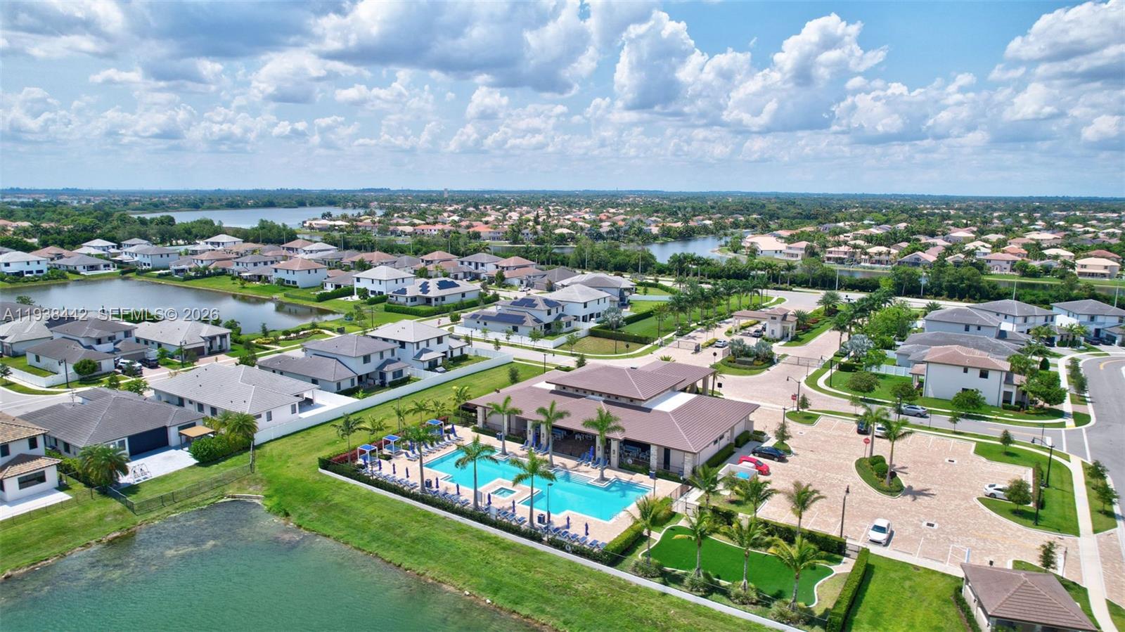 TUSCAN ISLES - Residential