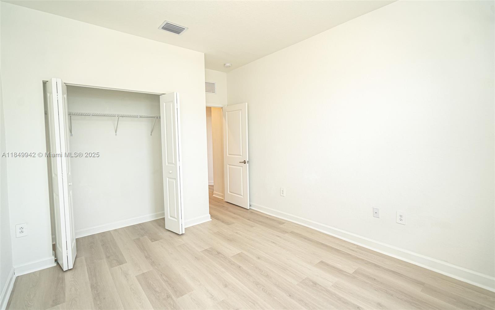 PINE ISLE - Residential