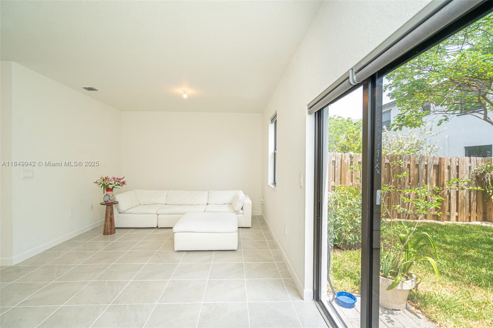 PINE ISLE - Residential