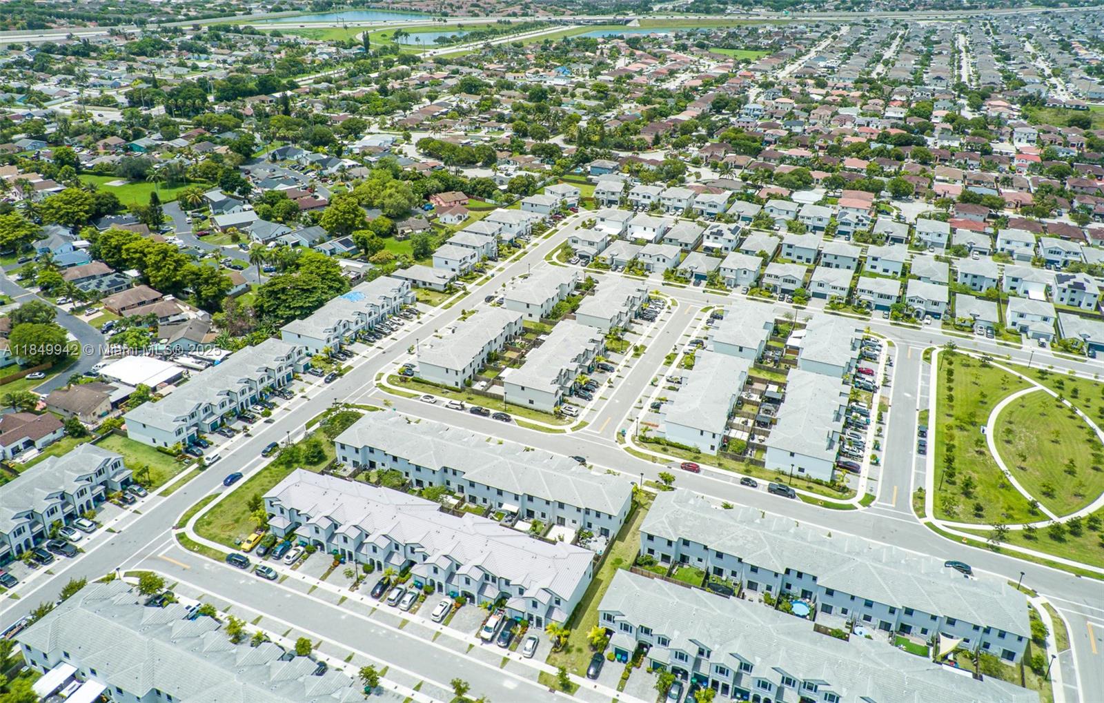 PINE ISLE - Residential