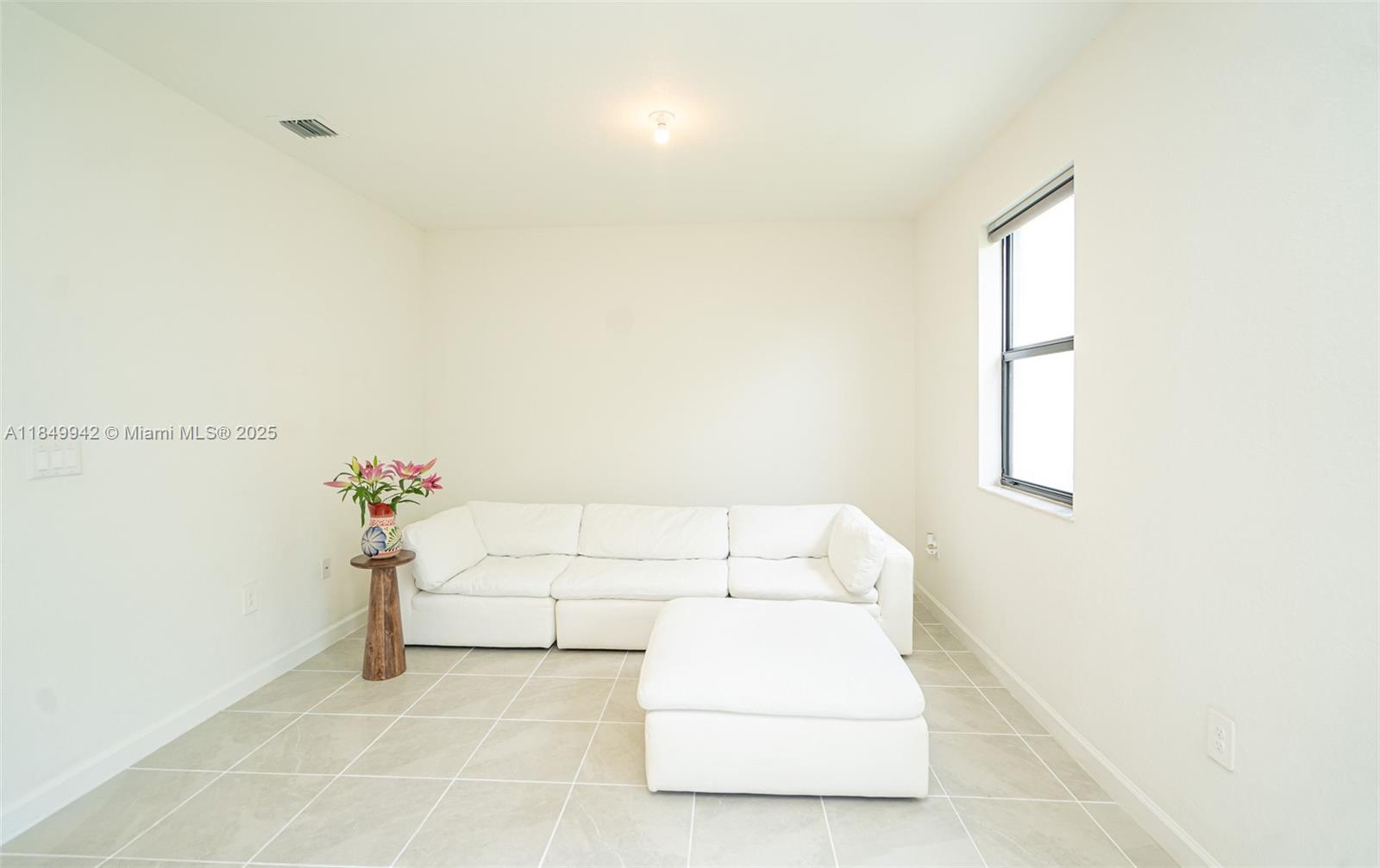 PINE ISLE - Residential