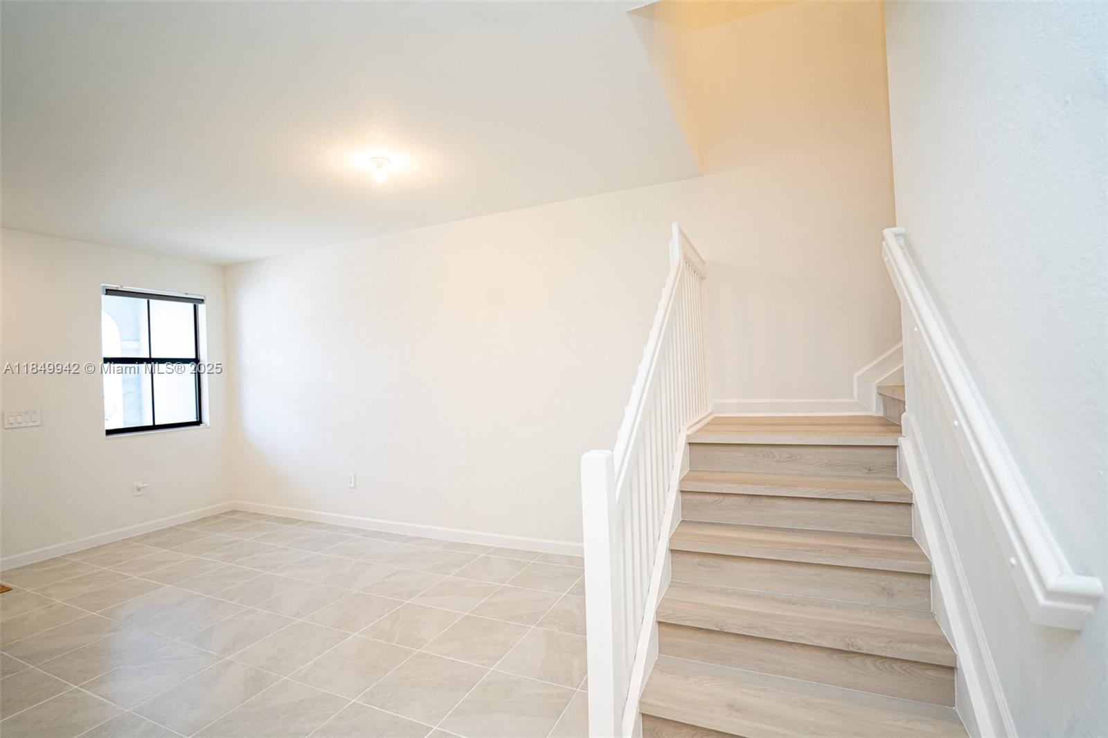 PINE ISLE - Residential