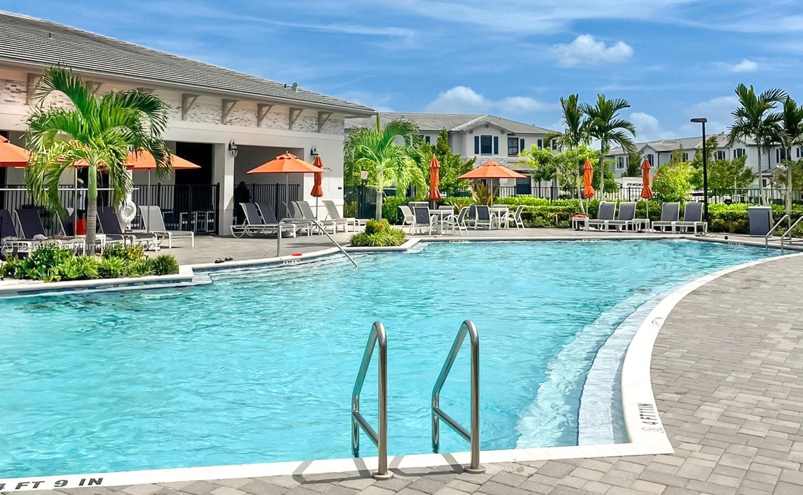 PINE ISLE - Residential