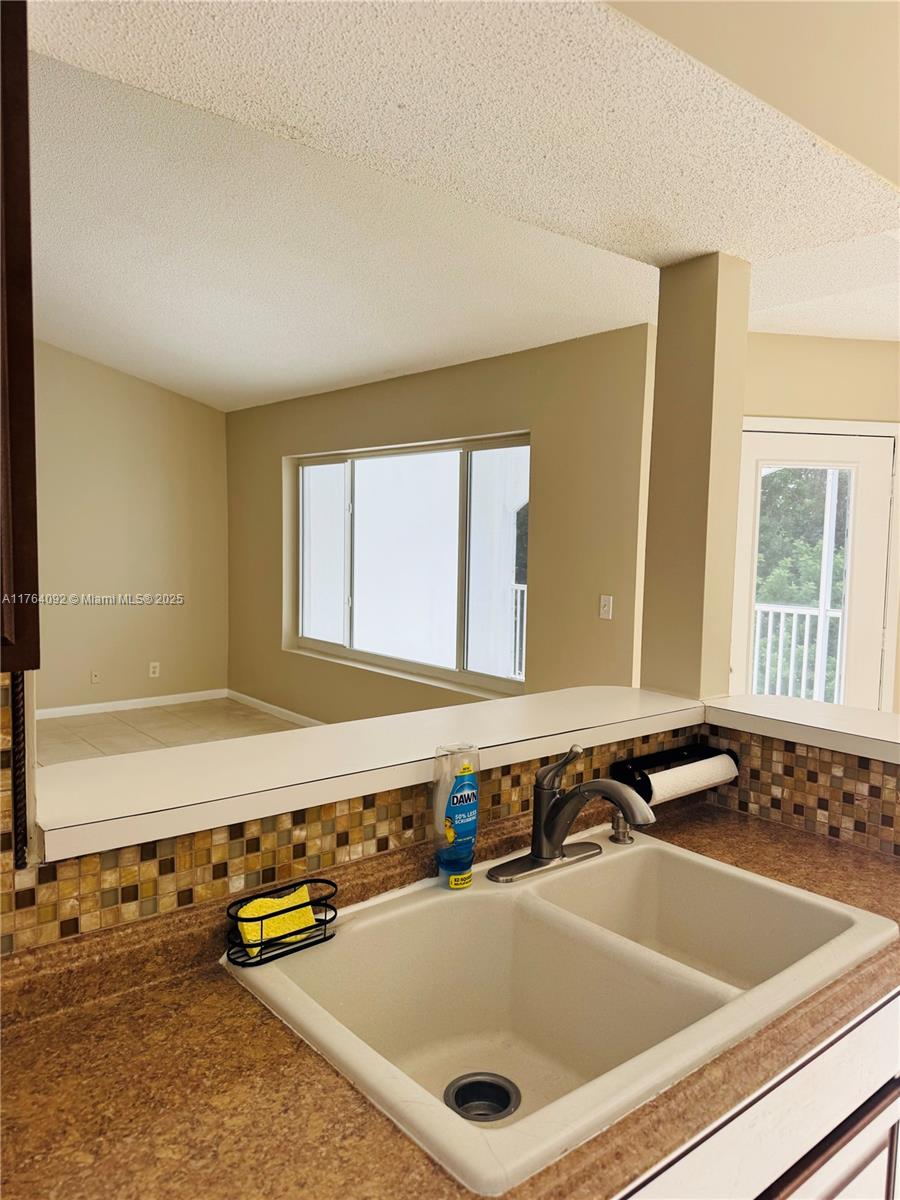 CASABLANCA ISLES CONDO - Residential