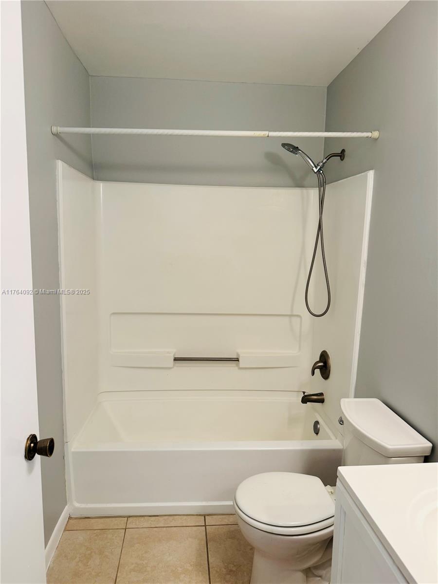 CASABLANCA ISLES CONDO - Residential