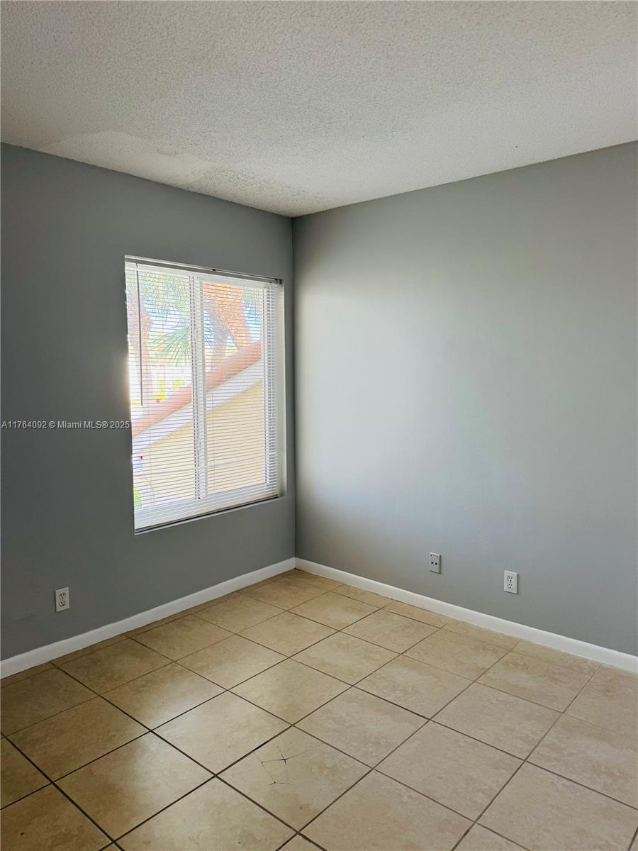 CASABLANCA ISLES CONDO - Residential