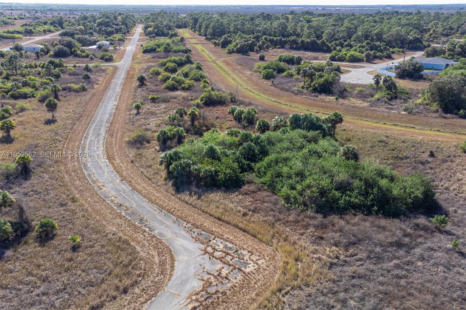 PORT LABELLE UNIT 11 - Land