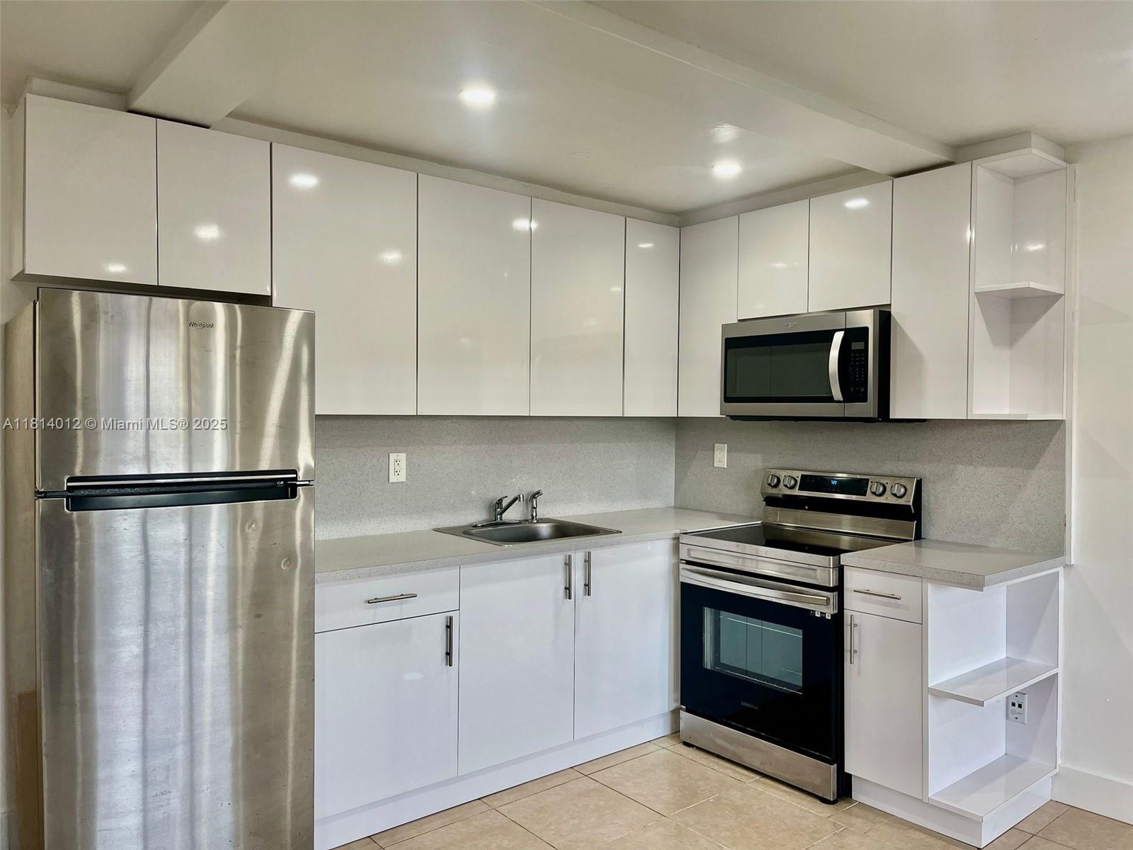 SANTA BARBARA ESTATES - Residential Lease