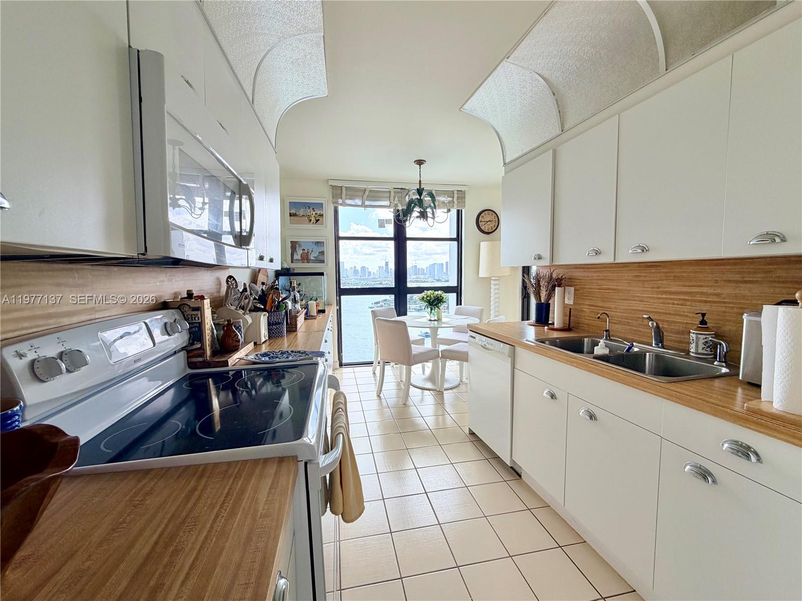 NINE ISLAND AVENUE CONDO - Residential