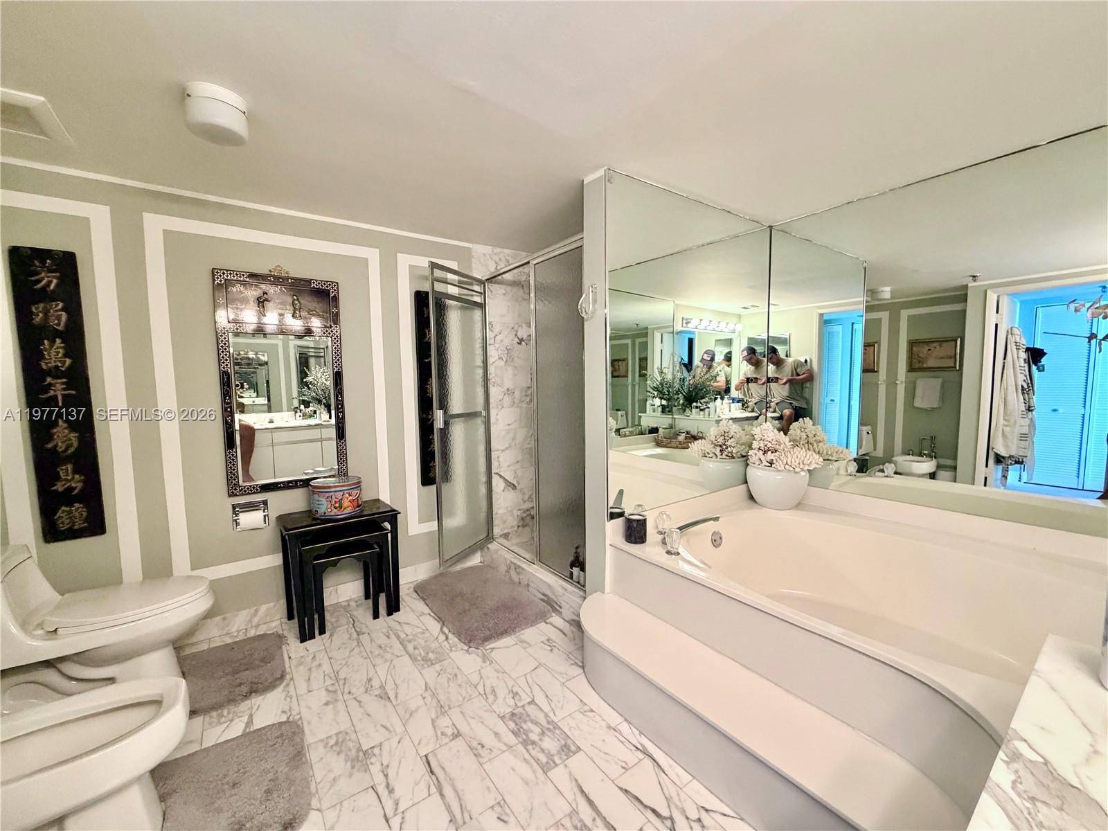 NINE ISLAND AVENUE CONDO - Residential