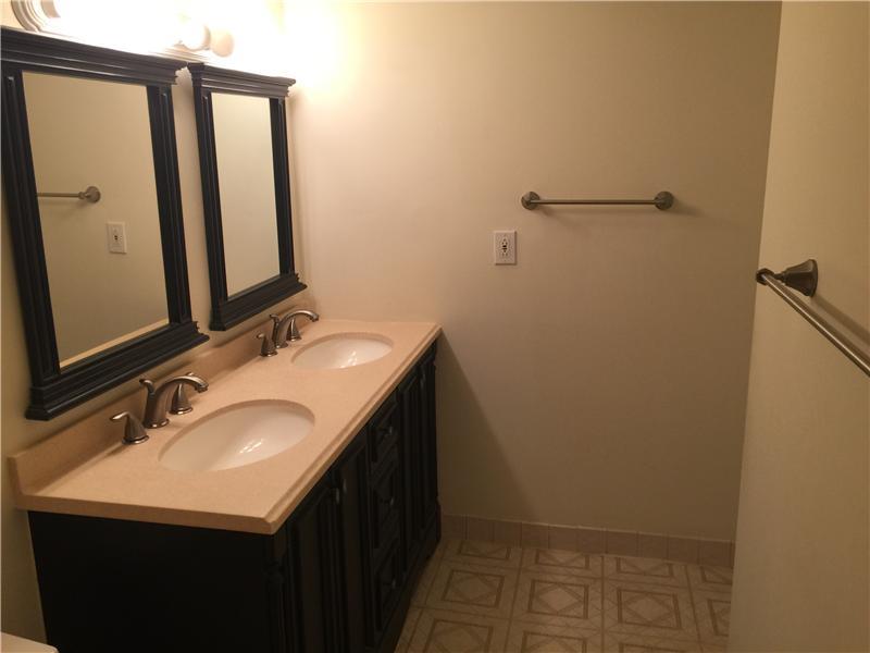 THE CLIPPER AT BISC COVE - Residential Lease