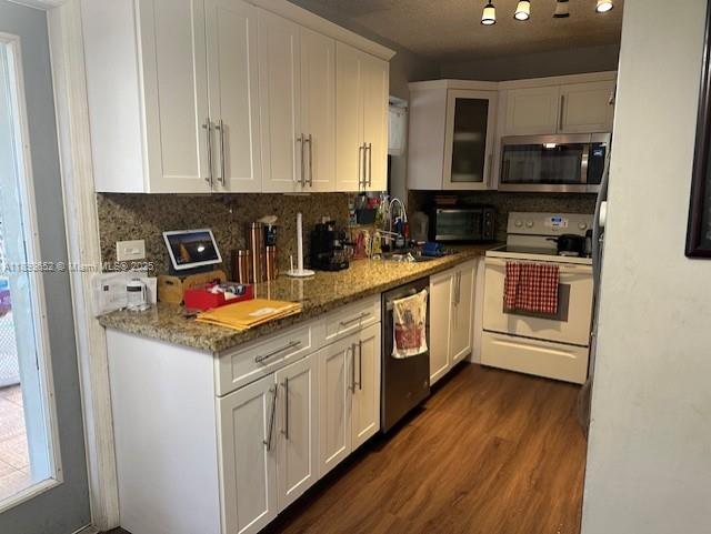 WESTWOOD LAKE 9TH ADDN - Residential