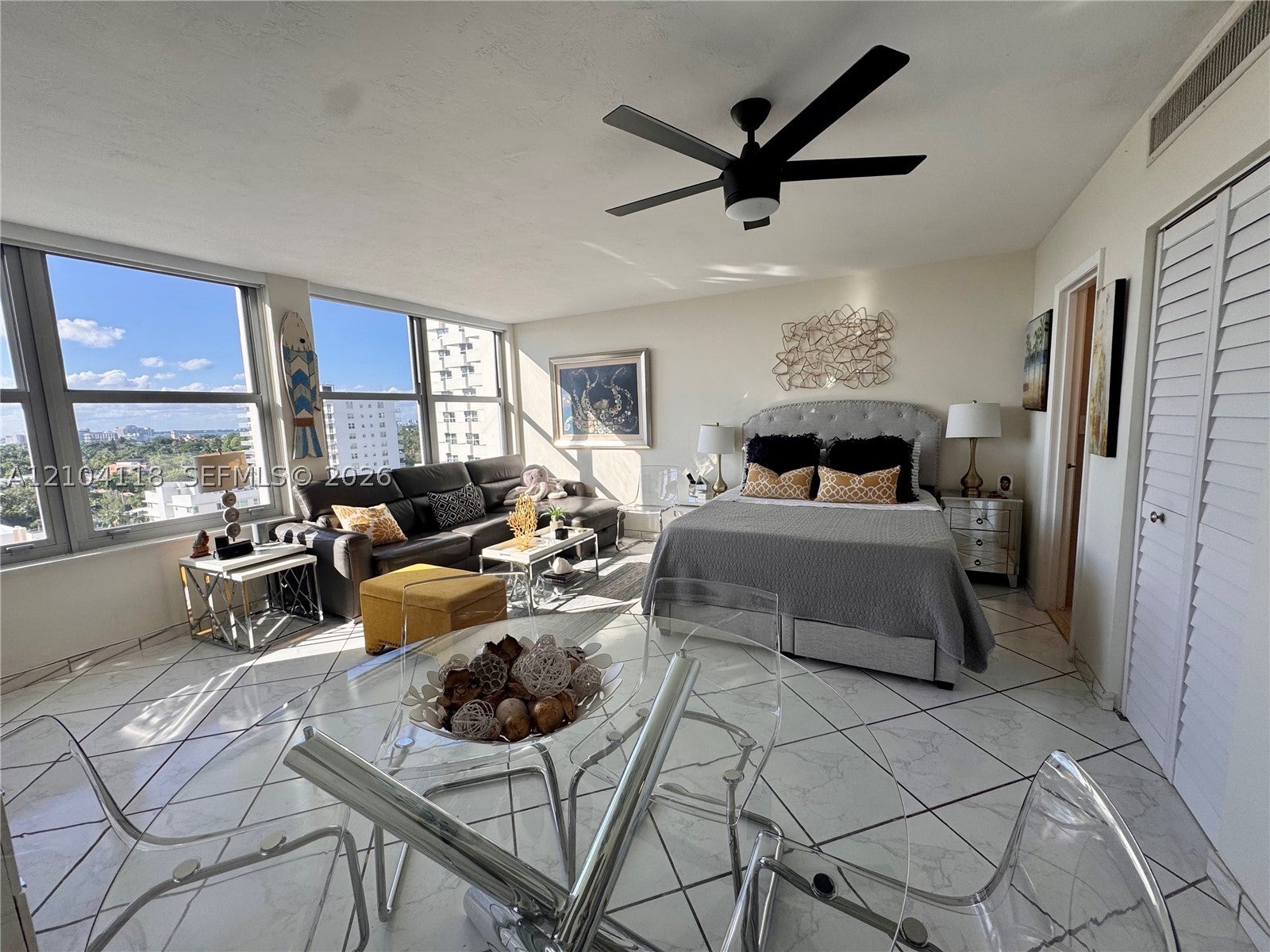 2899 Collins Ave 1242