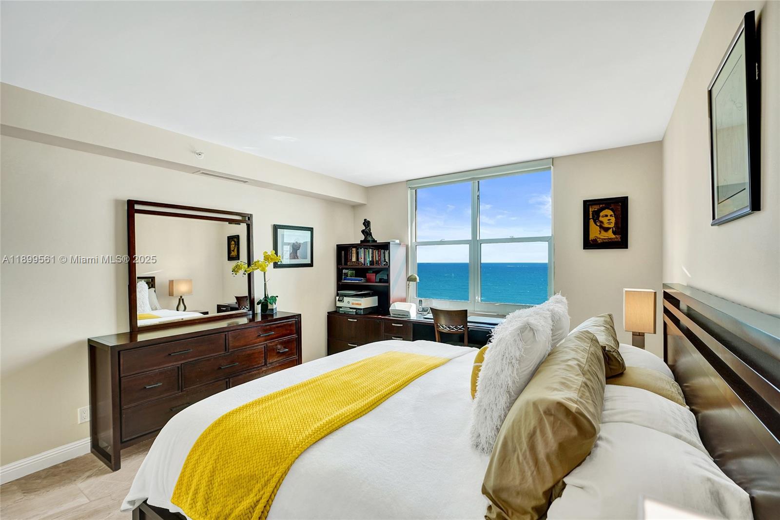 WAVE CONDO - Residential