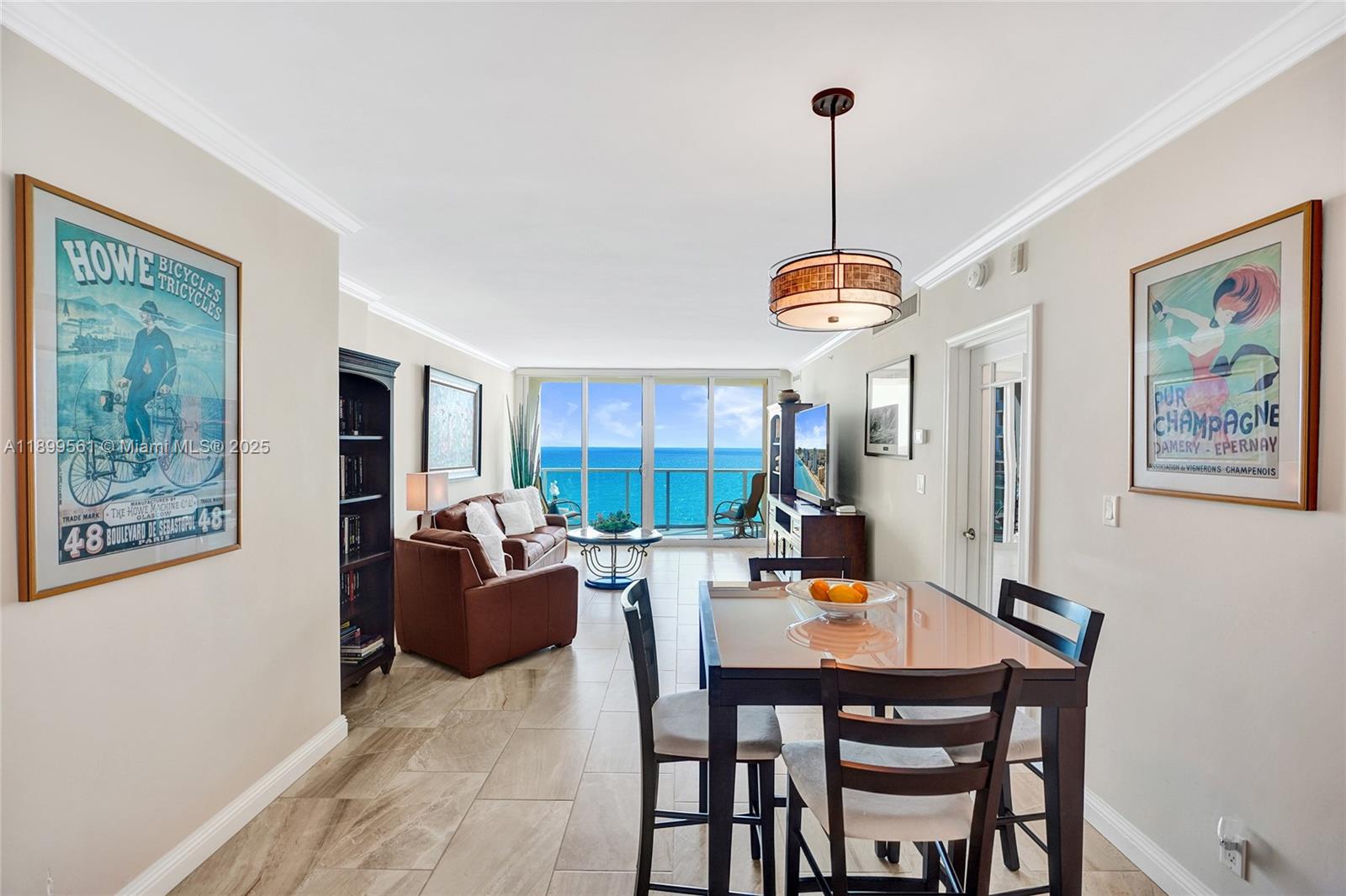 WAVE CONDO - Residential