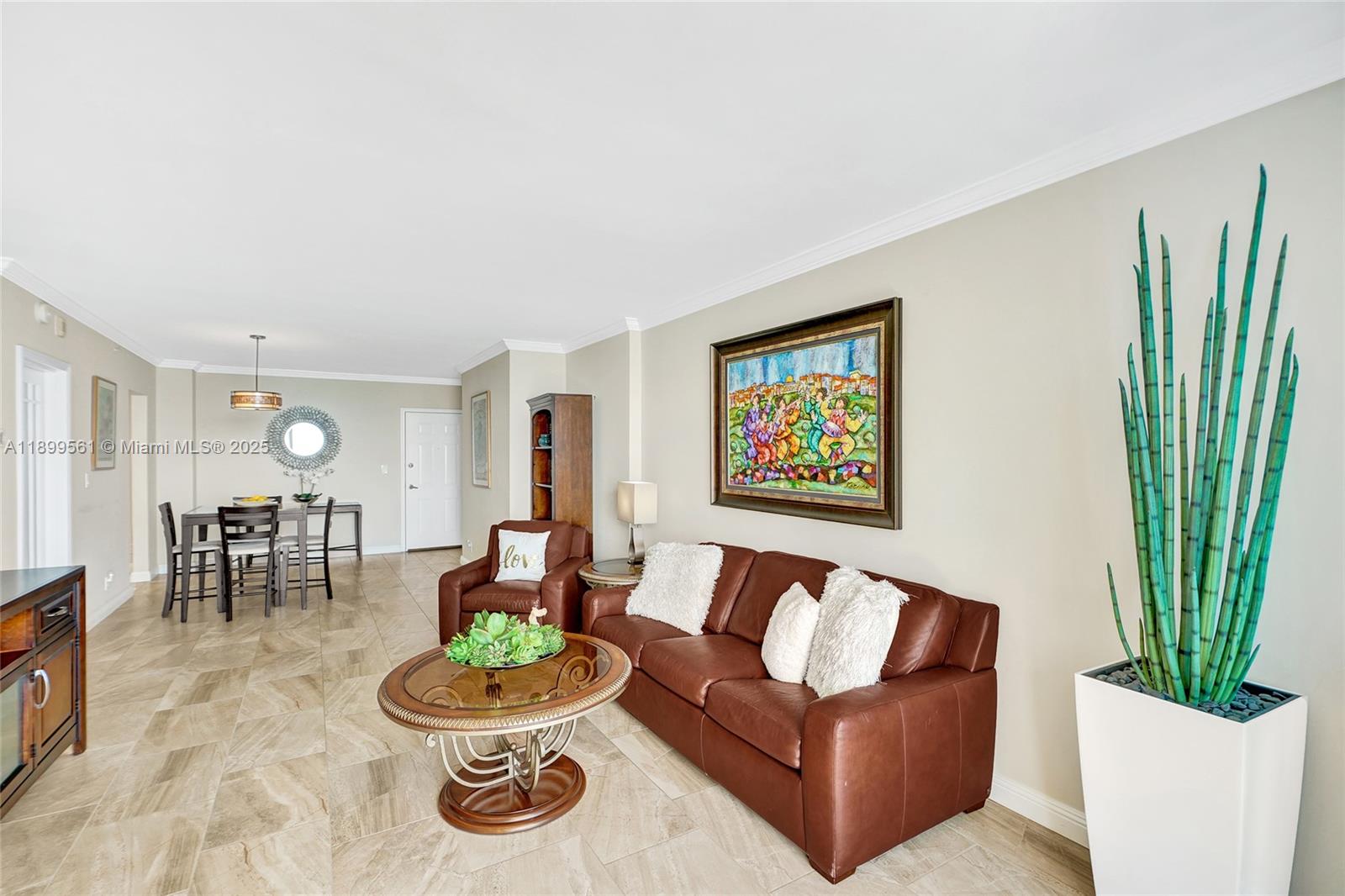 WAVE CONDO - Residential