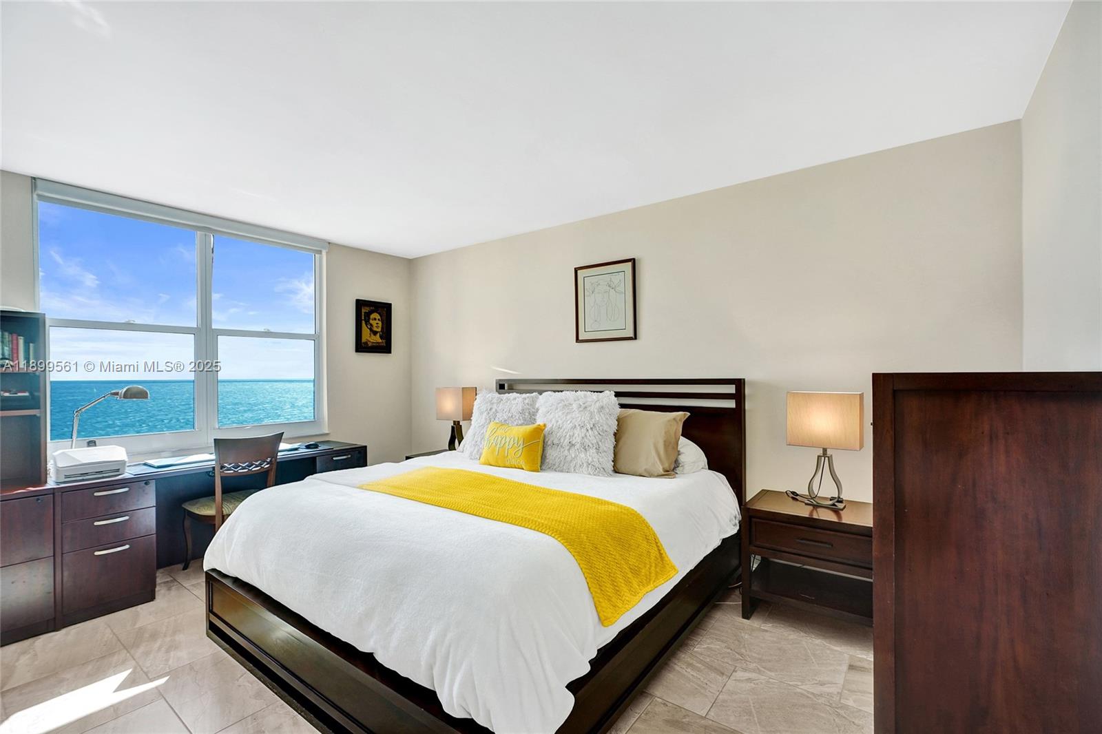 WAVE CONDO - Residential