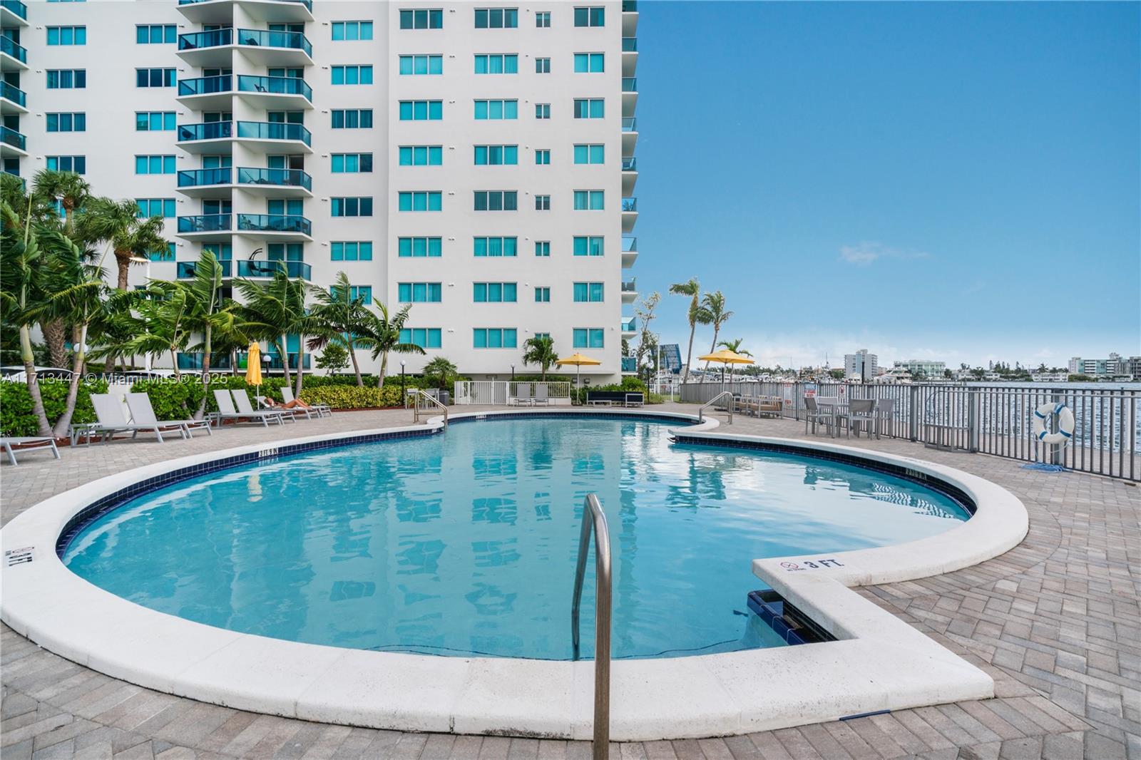 TREASURES ON THE BAY II C - Residential