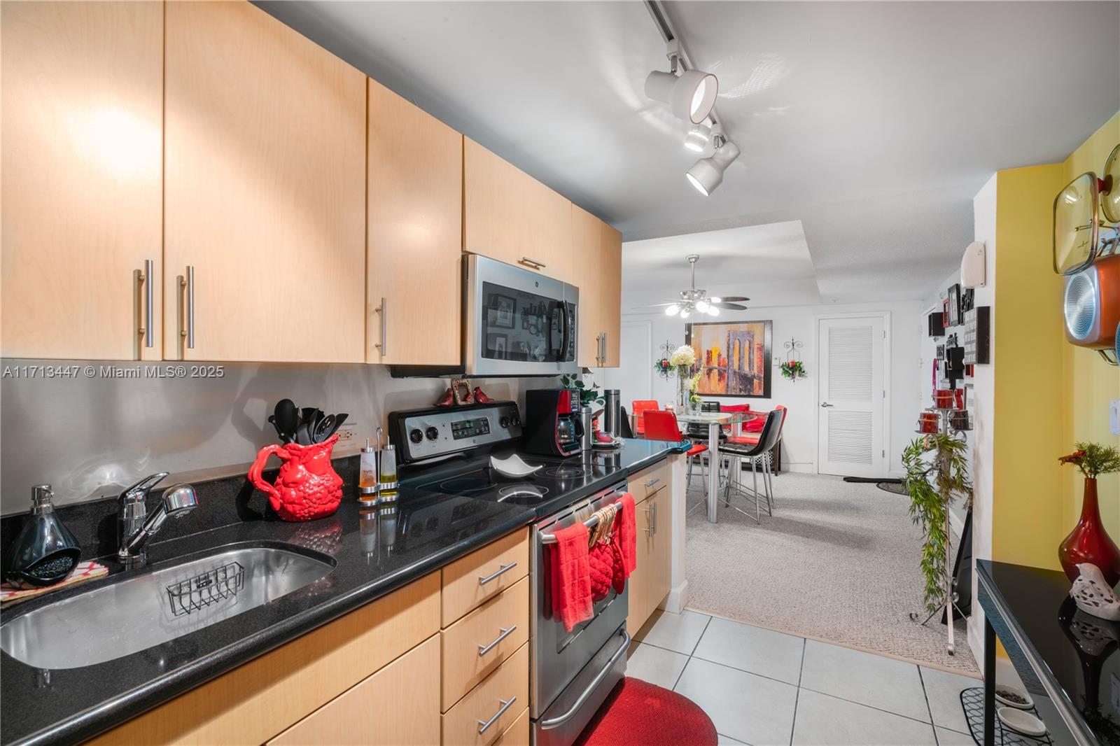 TREASURES ON THE BAY II C - Residential