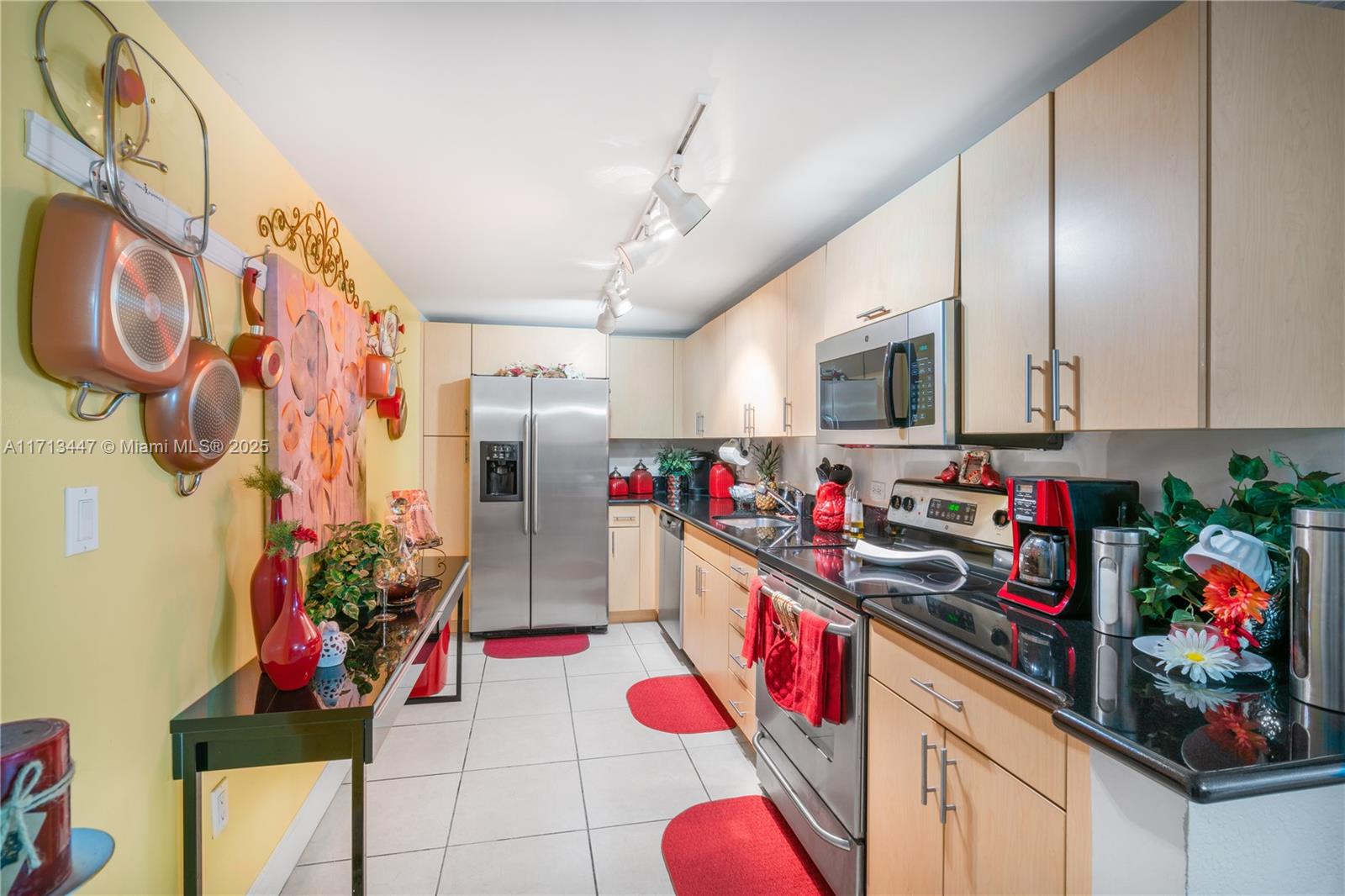 TREASURES ON THE BAY II C - Residential